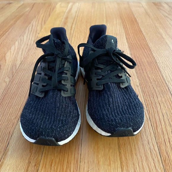 Adidas Ultra Boost Endless Energy -Size 6 - Picture 2 of 5